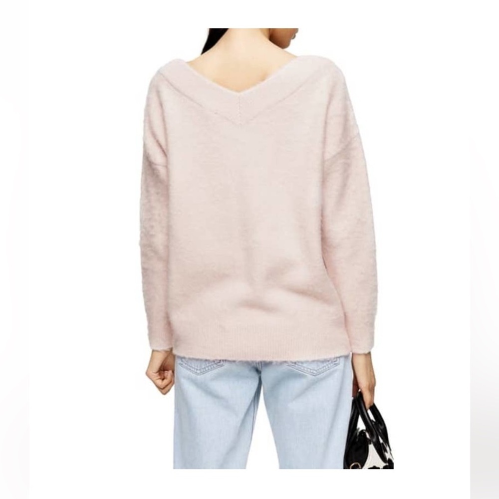 Topshop NWT Oversized Fuzzy Soft Light Baby Pink Wide V-Neck Sweater L - Picture 3 of 7